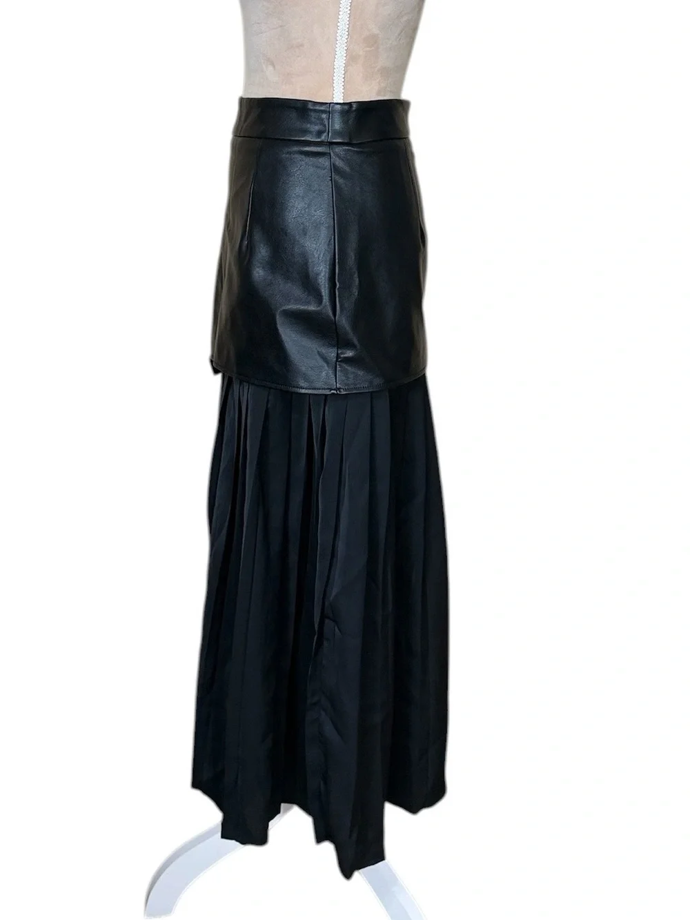 Commense Black Asymmetric Patchwork Faux Leather Chiffon Pleated Midi Skirt